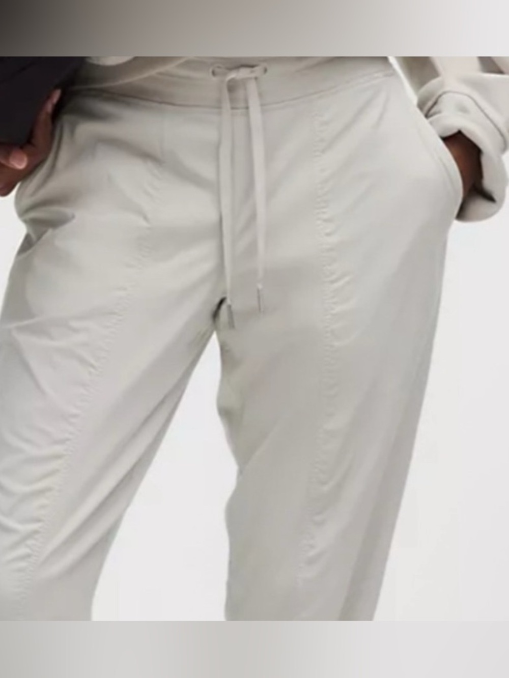 Lululemon Light Gray ,Dance Studio Mid-Rise Jogger Size 4